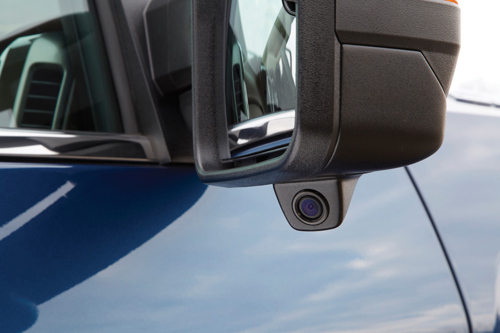 Side rear-view cameras get integrated into the Silverado side mirrors.