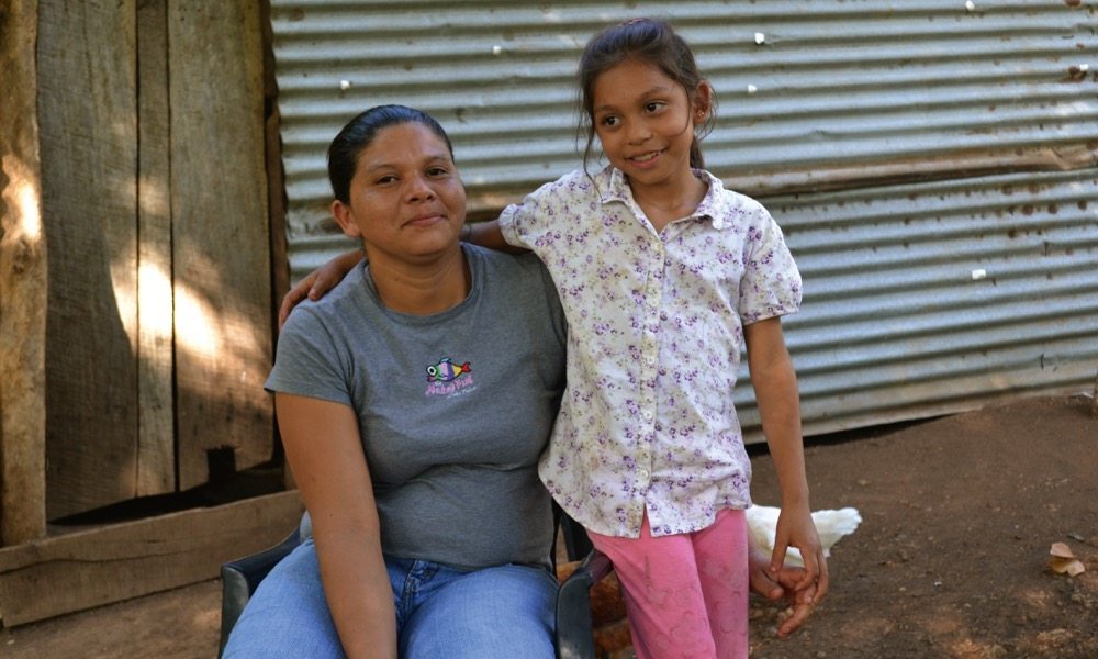 Trenia Arana with her daughter, Yeiling.