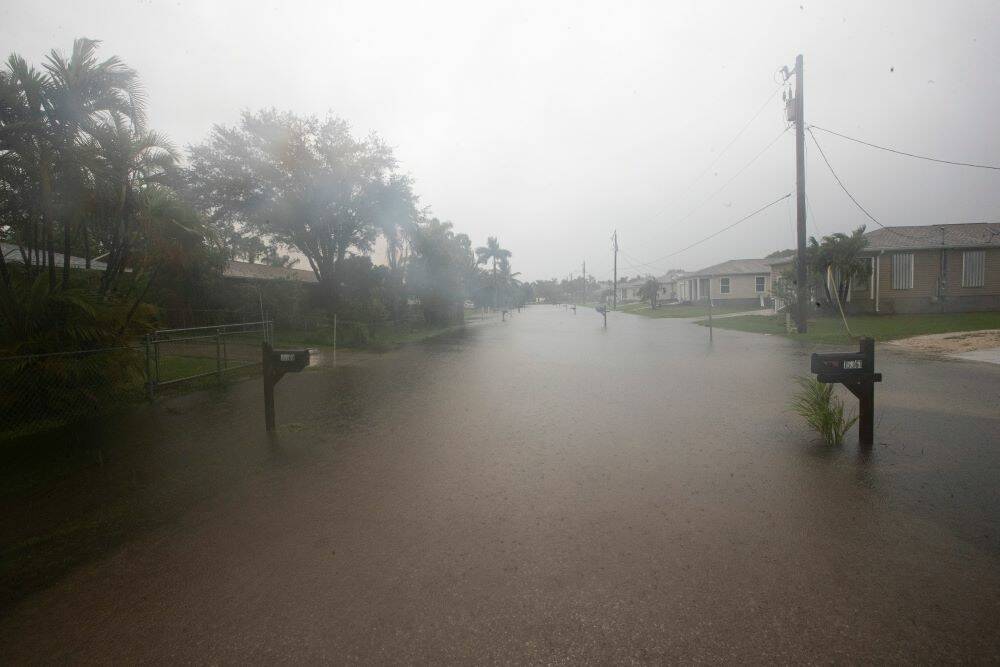 Heavy rain saturates Fort Myers as Hurricane Milton approaches Florida on Wednesday, Oct. 9, 2024. Photo: USA TODAY NETWORK via Reuters Connect