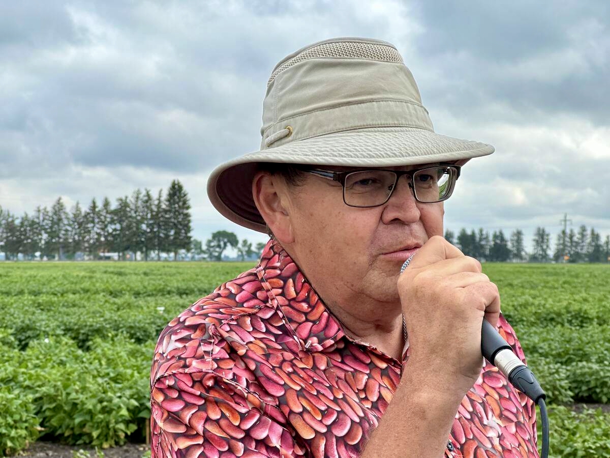 Dennis Lange, provincial pulse and soybean specialist with Manitoba Agriculture