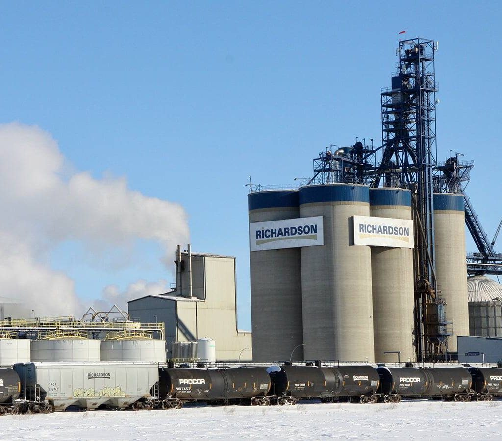 A Richardson International canola crushing facility. Photo: Richardson International