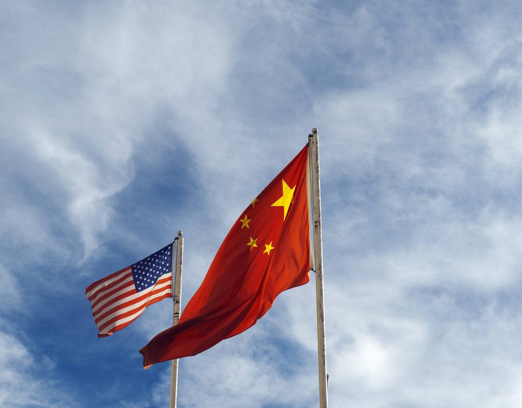 USA and China Flag. Photo: kevinjeon00/Getty Images Plus