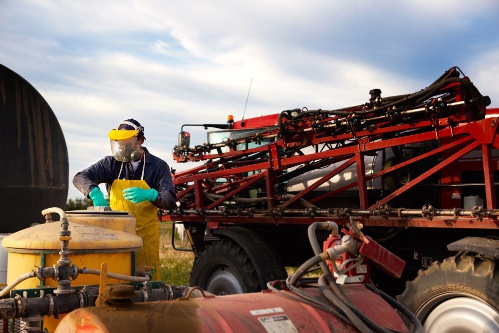 Going ‘off label’ is a bad idea all around when it comes to pesticides Alberta Farmer Express