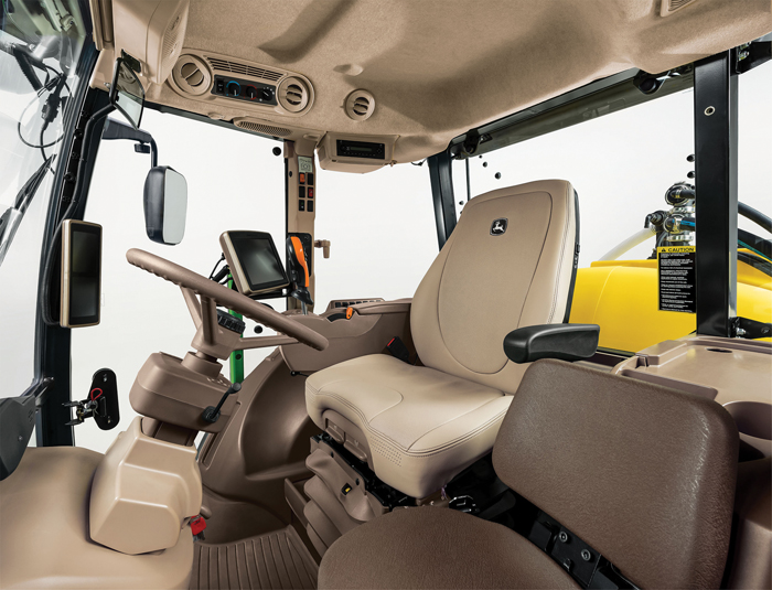 John Deere R4023 sprayer is nimble, efficient