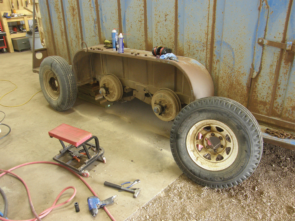 How to overhaul trailer brakes on a livestock trailer