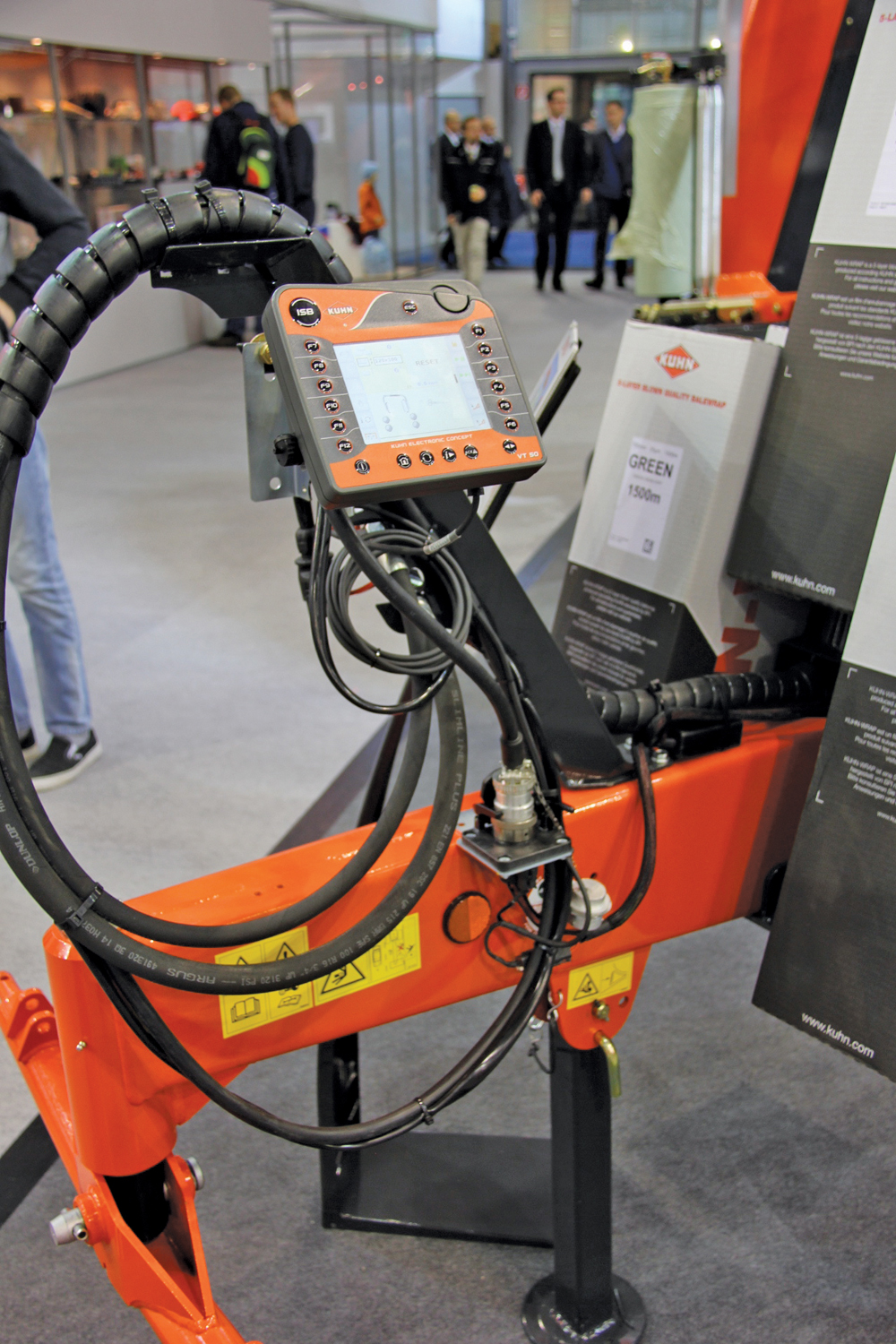 The wrapper is fully ISOBUS compatible, so it can simply plug into any tractor equipped with a virtual terminal.