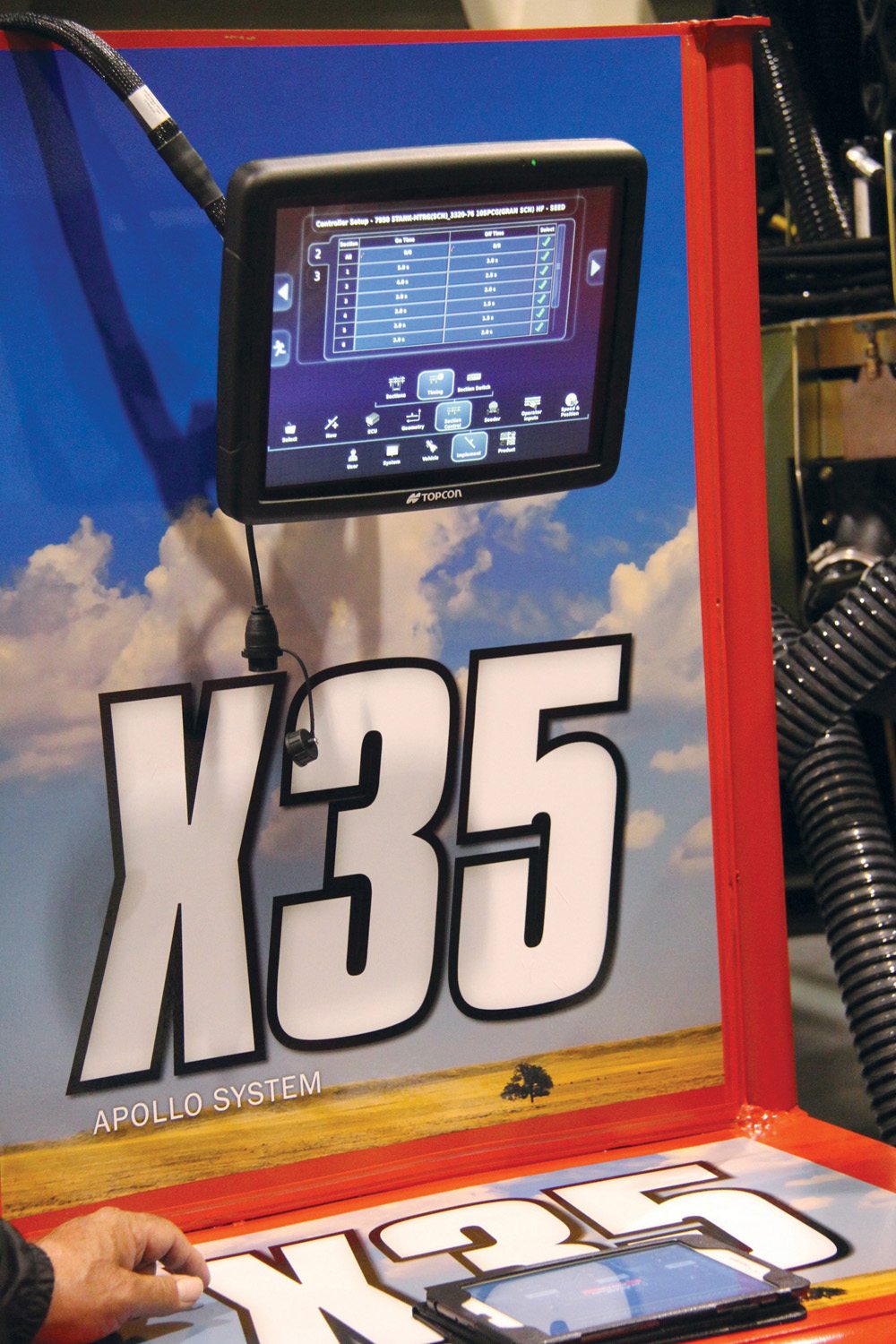 Bourgault digital upgrade brings Topcon X35 monitor to the cab