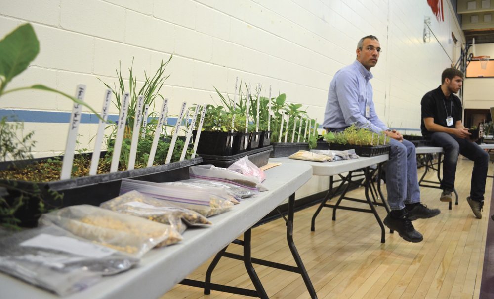 Rob Gulden (l), professor from the University of Manitoba and Ian Epp, agronomy specialist with the Canola Council of Canada discussed producers’ options in implementing cover crops in a canola rotation.